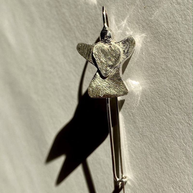Broche Engel